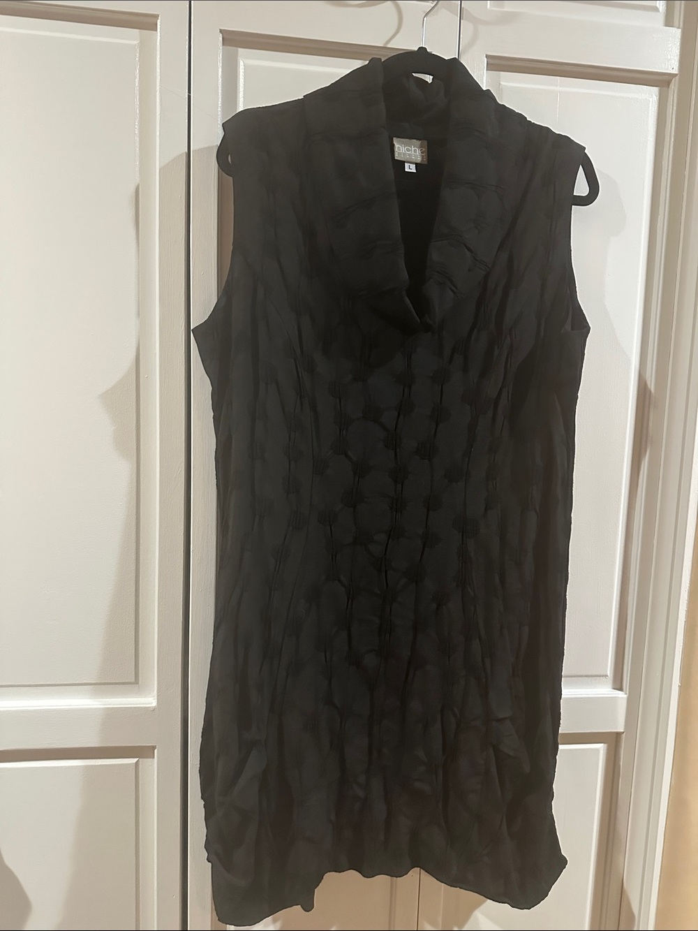 Niche Black Polka Dot Textured Sleeveless Cowl Neck Tunic, Size L